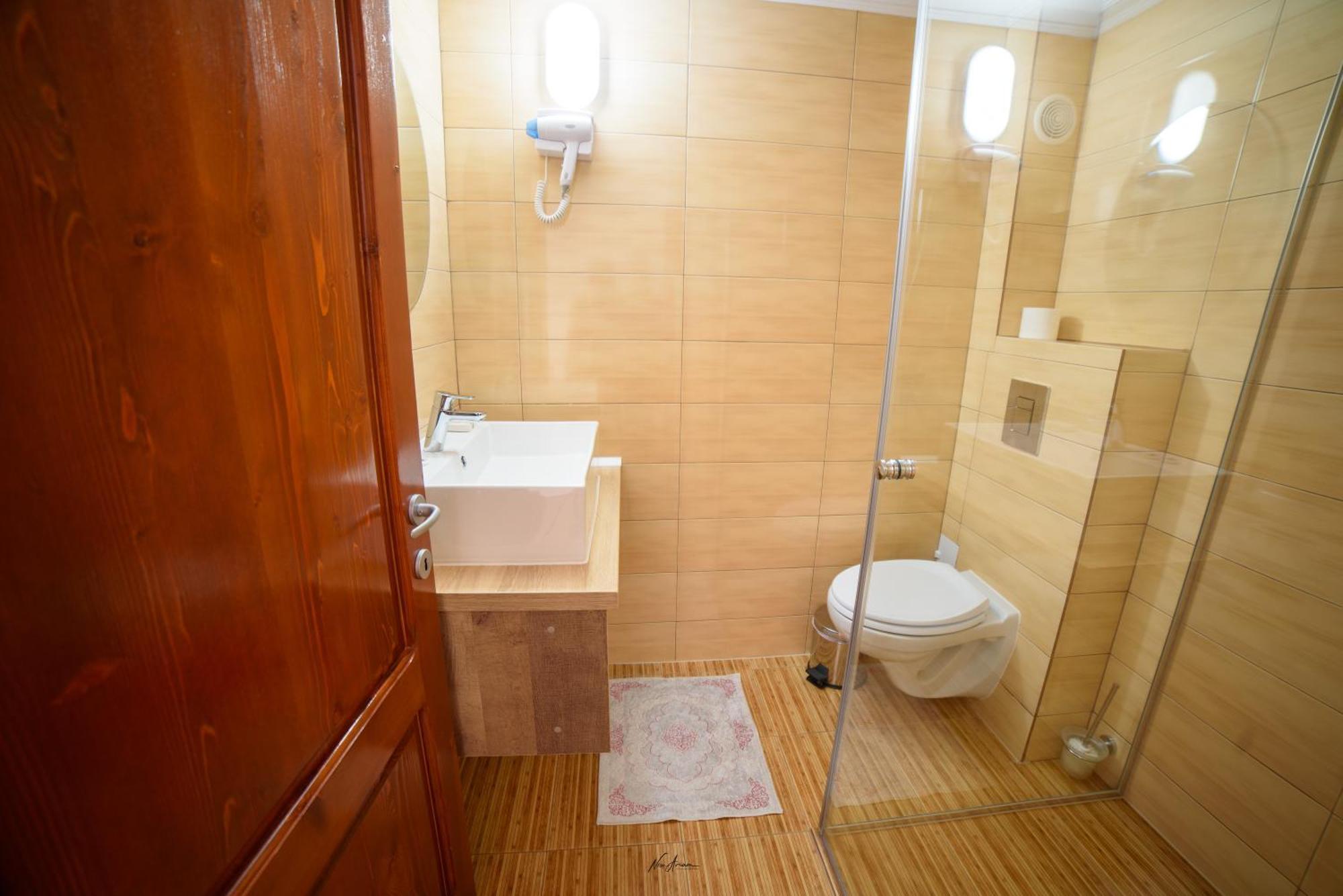 מלון אריסני Casa Binu מראה חיצוני תמונה